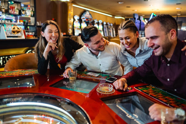 Mobile live-dealer lobby with payment access on luxury168